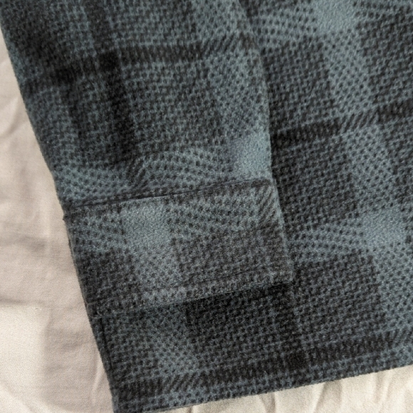 O'Neill Gray Lightweight Plaid Shirt Jacket - Picture 8 of 16